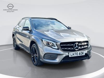 Mercedes-Benz GLA Photo 0