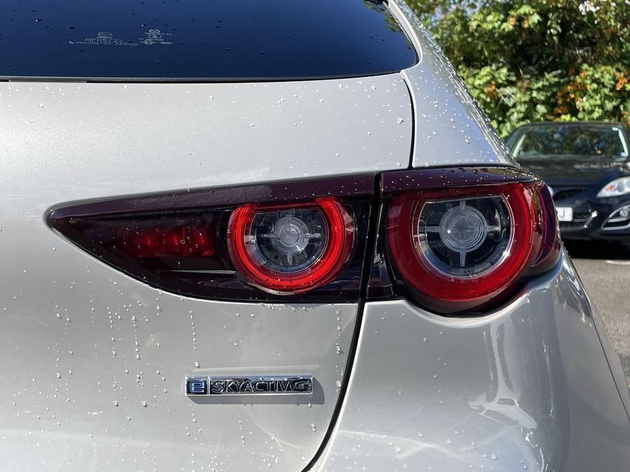 Mazda Mazda3 Photo spincar-5fcd79c1649982cbc815176de1f3695407ecc39b.jpg