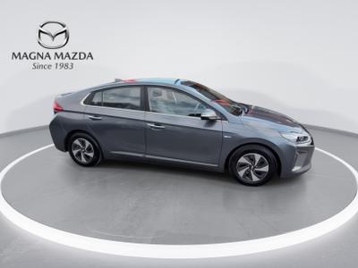 Hyundai IONIQ Photo 10