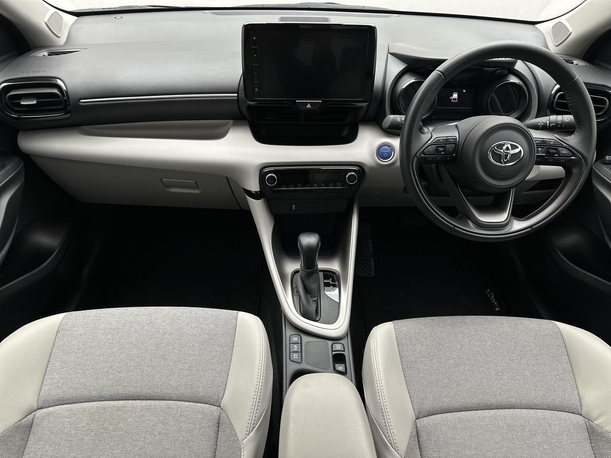 Toyota Yaris Photo 15