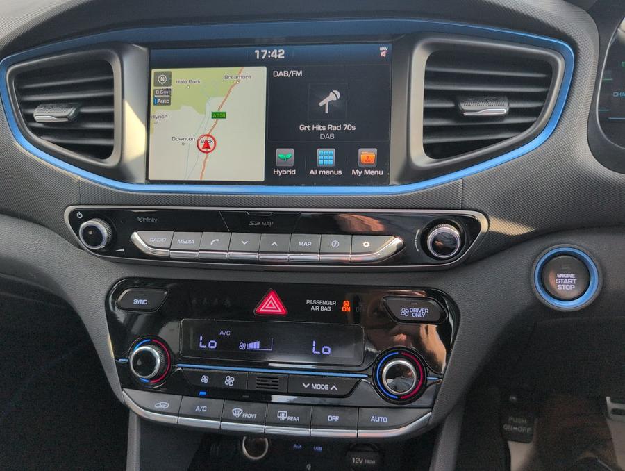 Hyundai IONIQ Photo spincar-6159694e521fbf61d344102ab6613c1aecc3d213.jpg