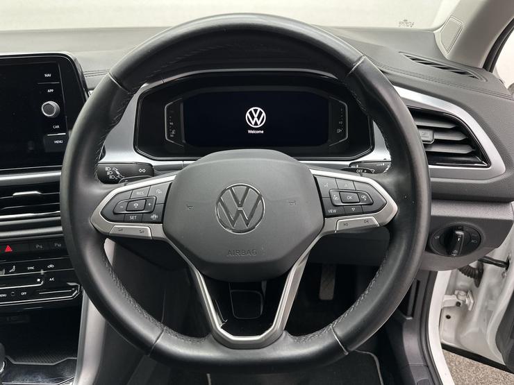 Volkswagen T-ROC Photo spincar-61f2df3468d1e777849742c7ceed143f7e0d5dcf.jpg