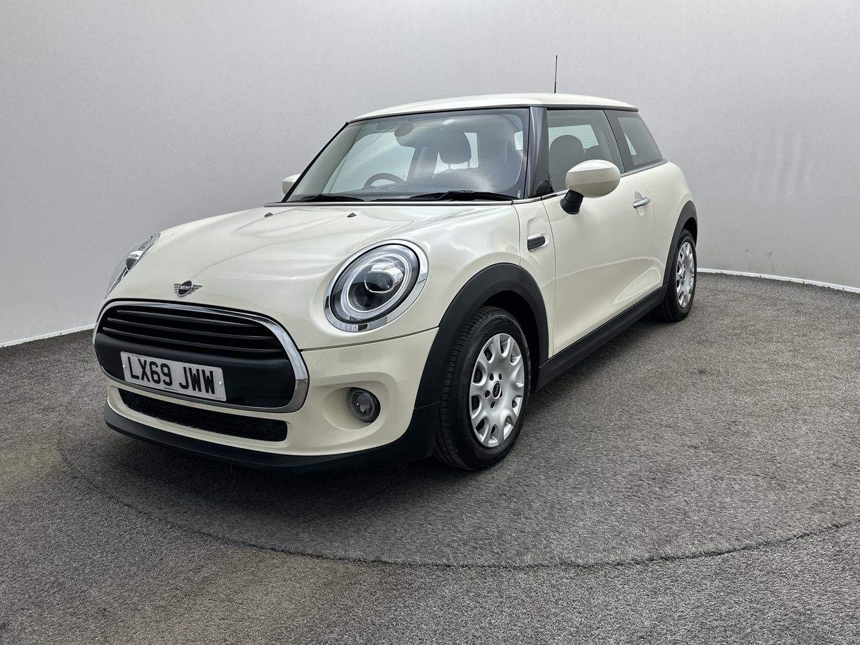 MINI One Photo 3