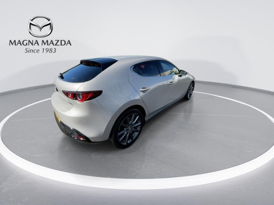 Mazda Mazda3 Photo spincar-64a9e8ceffadce69d3e6de9ceb33ac9e283ba257.jpg