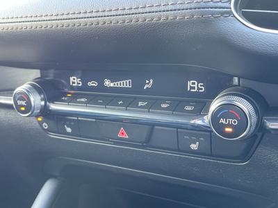 Mazda Mazda3 Photo 37