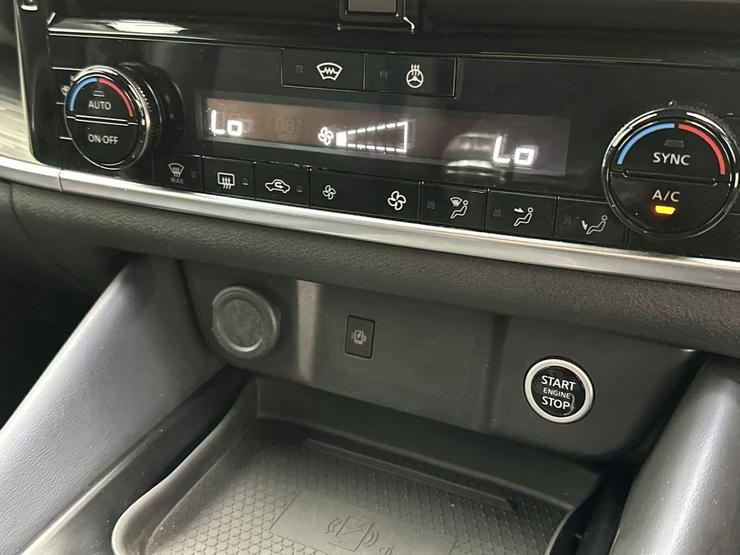 Nissan QASHQAI Photo spincar-651cc6d3794df4bcf29ea98441232f2fdd75a6fb.jpg