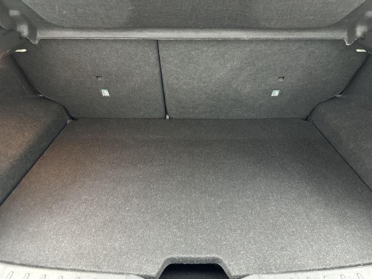 Nissan JUKE Photo spincar-65a356bd20d460421176c81fb8cf24b7b98f308c.jpg