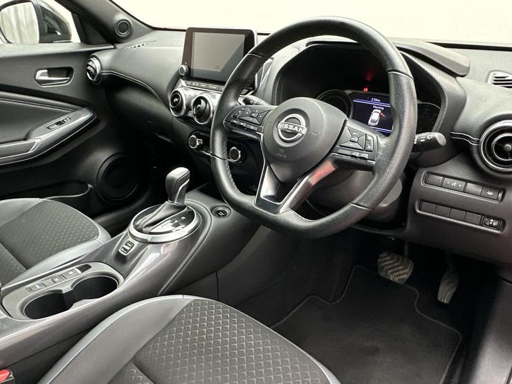 Nissan JUKE Photo spincar-65c0d701a288fb4b13db7e40559f62fbd803052c.jpg