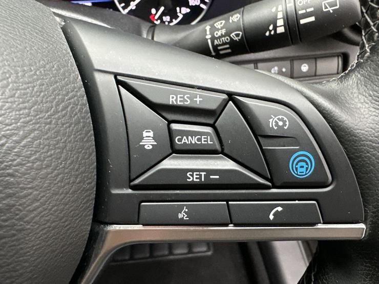 Nissan Juke Photo spincar-66ad0830ad77b08bd4911de498ce46bd60f5bcdf.jpg