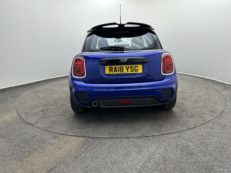 MINI Cooper Photo spincar-67bfaaf371207ca0b1546a3efa9885920ebf1c3d.jpg