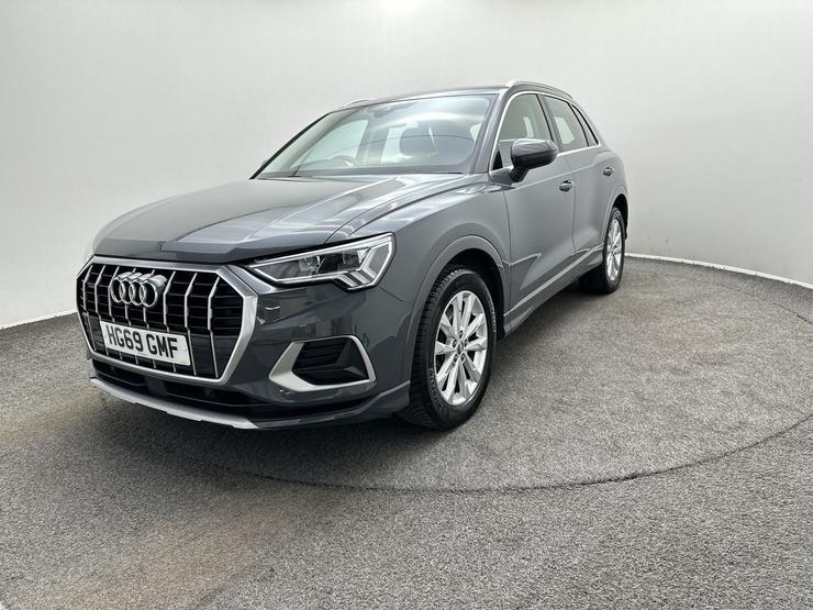 Audi Q3 Photo spincar-685835231e61abc44c3faa33b6d6c60ce77b110c.jpg