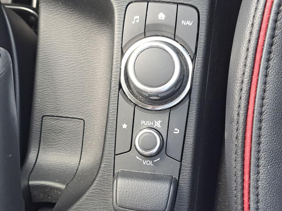 Mazda Mazda2 Photo spincar-68705a85f73e8b64cc0a21c3b37778ea574c1627.jpg