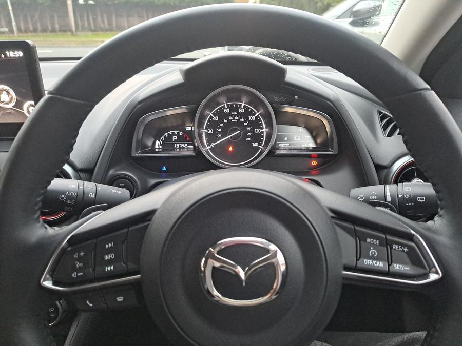 Mazda Mazda2 Photo spincar-687e76d87084a24d01e3a053e5823fa8f4e57f1c.jpg
