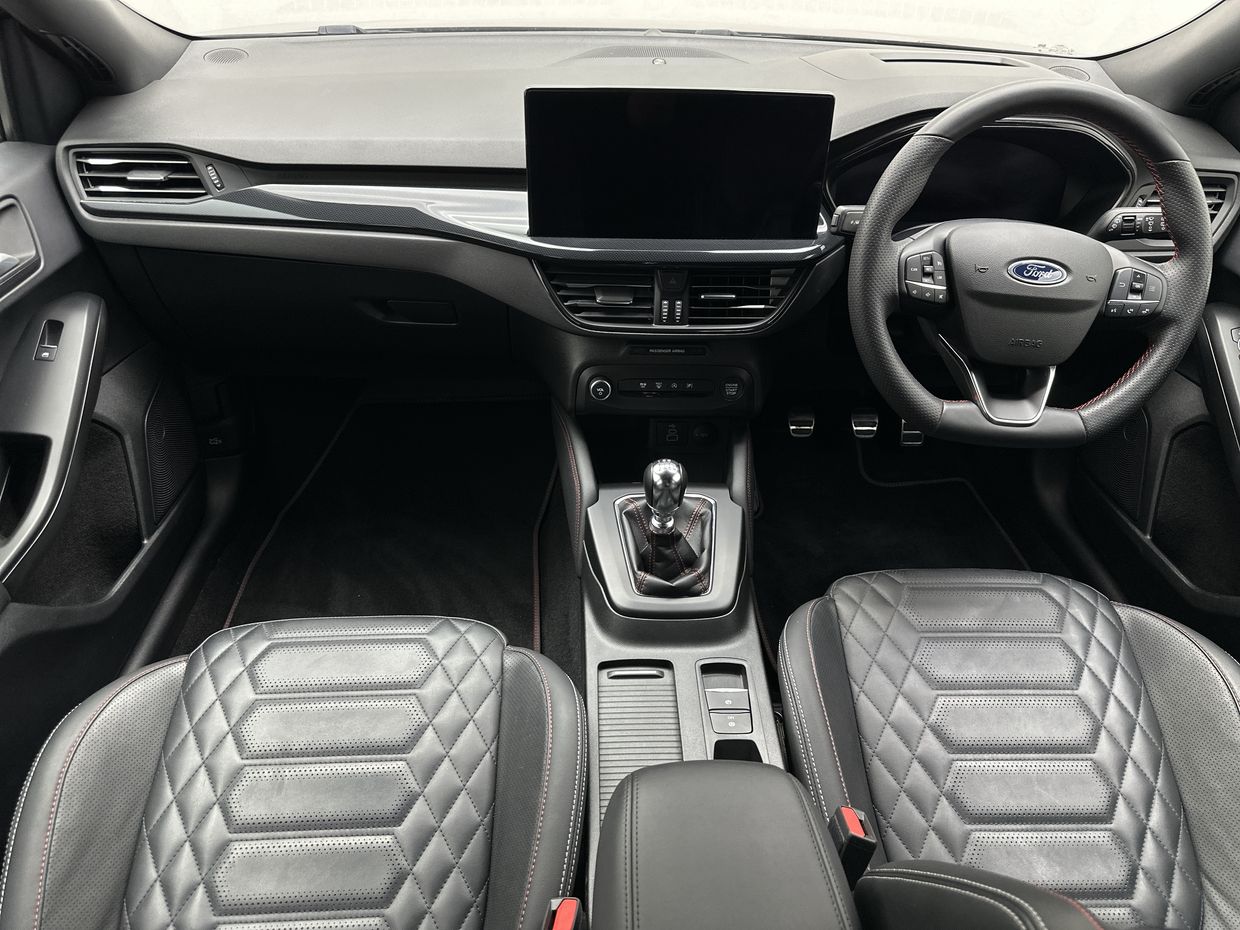 Ford Focus Photo 15