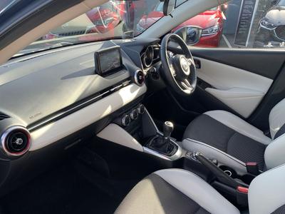 Mazda Mazda2 Photo 22