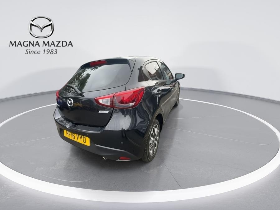 Mazda Mazda2 Photo spincar-6a1afbd50f6053e586ac661986294de8f9e72aa8.jpg