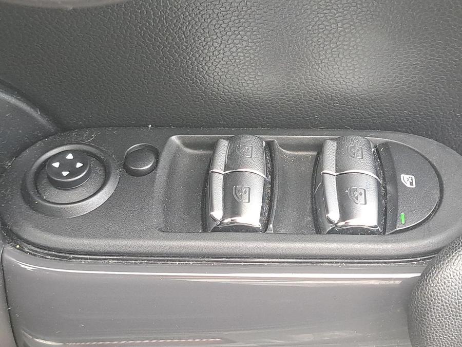 MINI Hatch Photo spincar-6a7e8f51d667bce8c938cb522198f281413464bd.jpg
