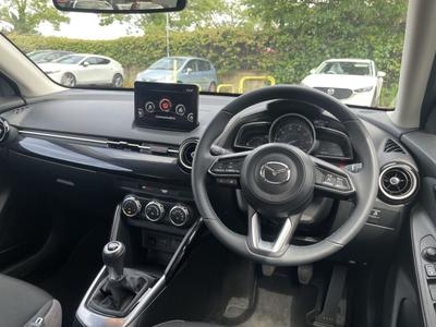 Mazda Mazda2 Photo 23