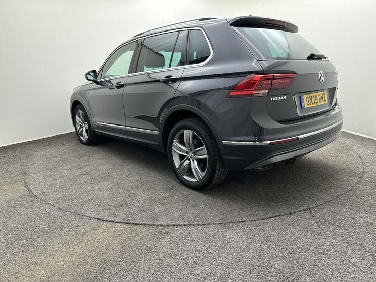 Volkswagen Tiguan Photo spincar-6c72404f469320ae8203a04a6f2b0b5430dd5c12.jpg