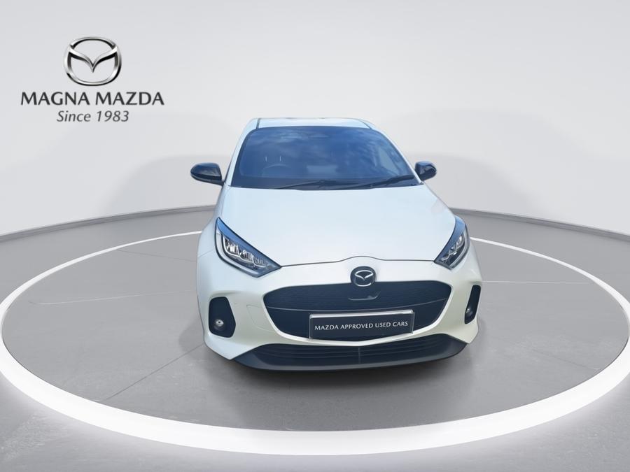 Mazda Mazda2 HYBRID Photo spincar-6c9781fc66f0262cee1b8ec77a5cbadf0438ae76.jpg