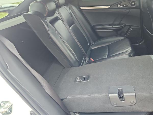 Honda Civic Photo 32