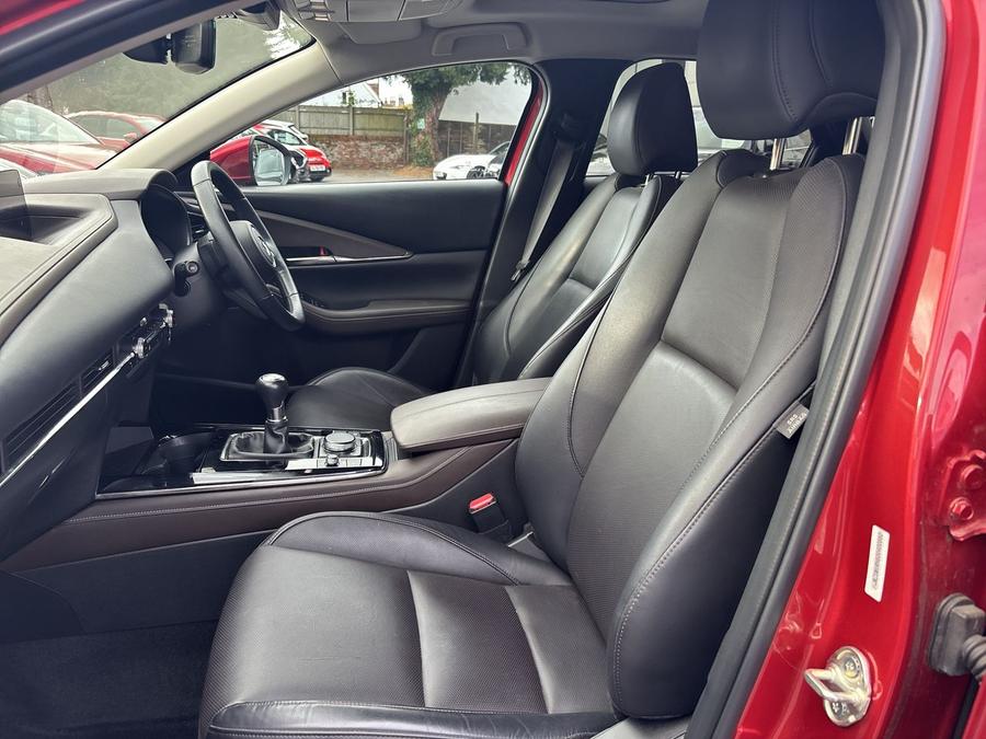 Mazda CX-30 Photo spincar-6cc8a78fad4f3185c8134d57b69f76746e77fbc4.jpg