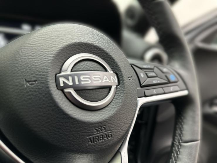 Nissan JUKE Photo spincar-6cd68e5b8cab8397ca6cacfb9ce77bfb98613faf.jpg