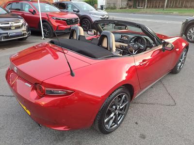 Mazda MX-5 Photo 24
