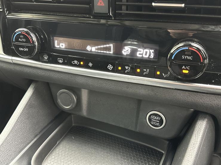 Nissan QASHQAI Photo spincar-6d81097fa09acb577e03d57e8e0c3815f408f7ac.jpg