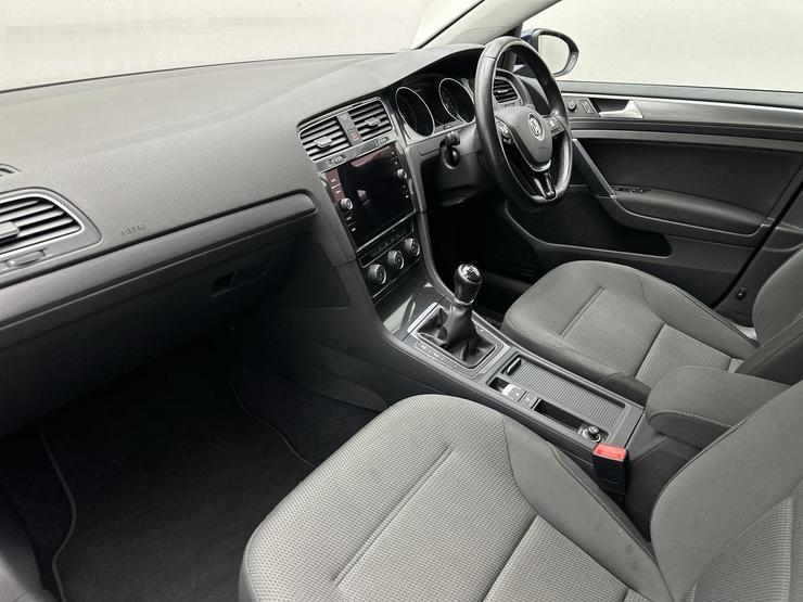 Volkswagen GOLF Photo spincar-6dabeff4d67eb3b0c3cdae7b71e7065fd485a849.jpg