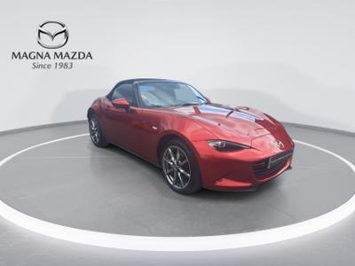 Mazda MX-5 Photo 1