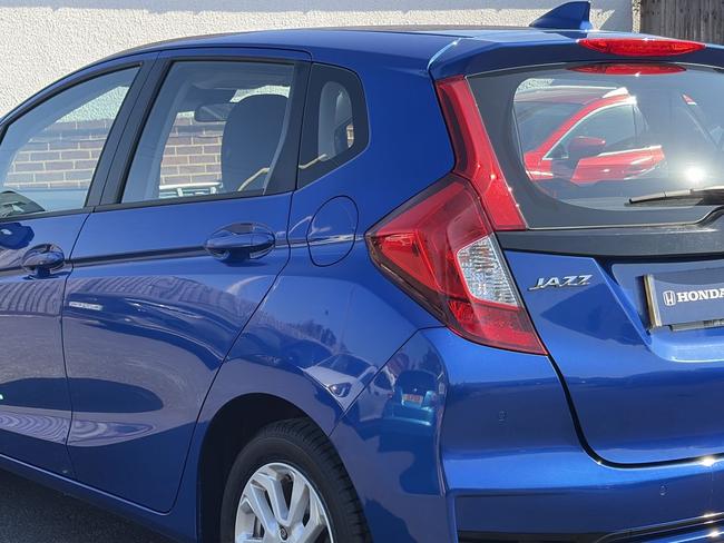 Honda Jazz Photo spincar-6e11d7c9342d6f87f9b68dbbf09d4e6a12e358b8.jpg