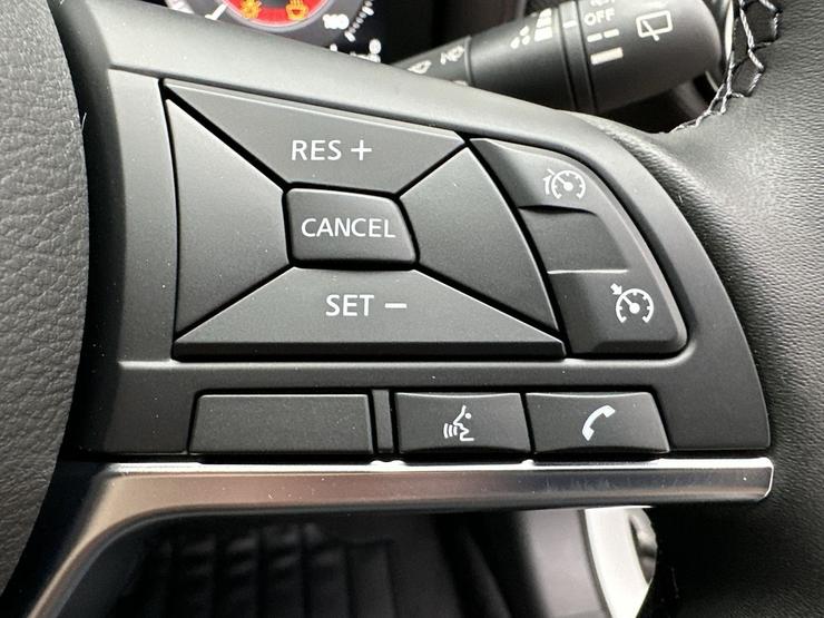 Nissan JUKE Photo spincar-6ef4933239b8af1c932e9b8e2af2ca0d5d28490b.jpg