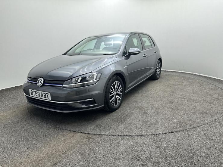 Volkswagen GOLF Photo spincar-6f1376a1c19e984a505ebf9a5f274d10c5fee643.jpg