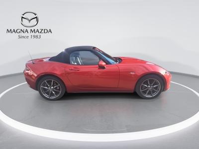 Mazda MX-5 Photo 10