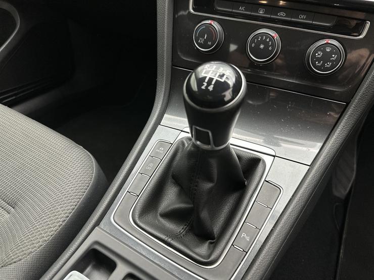 Volkswagen GOLF Photo spincar-6fa2d3a038bfb07e73ea445f09aebeaa16eb1f46.jpg