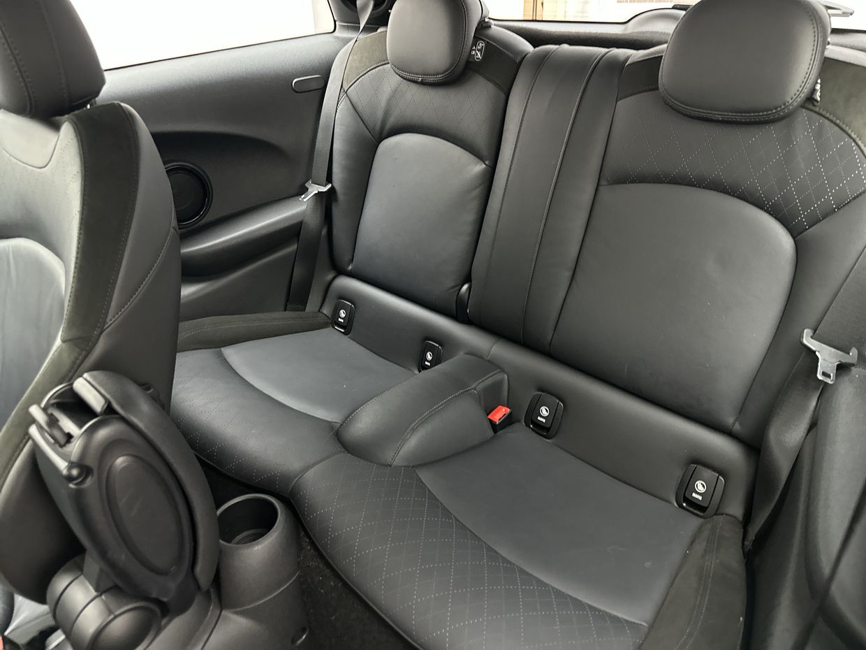 MINI Cooper Photo 17
