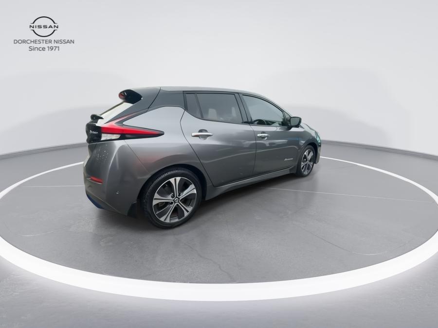 Nissan Leaf Photo spincar-703cd9265a8d0a3a63f3958df1325dccb7586fed.jpg