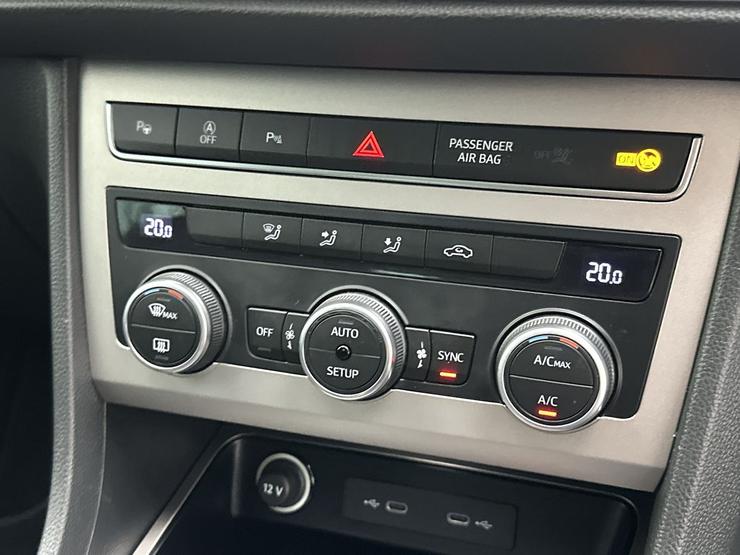 SEAT ATECA Photo spincar-70c8740d1a0502672afb778994a03e0420aeceaf.jpg