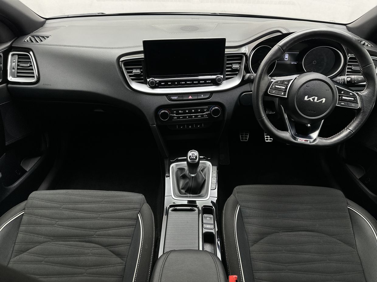 Kia Proceed Photo 15