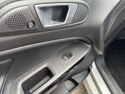 Ford EcoSport Photo 25