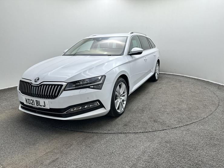Skoda SUPERB Photo spincar-71762690c7596722511fb4e104984d219734e8e3.jpg