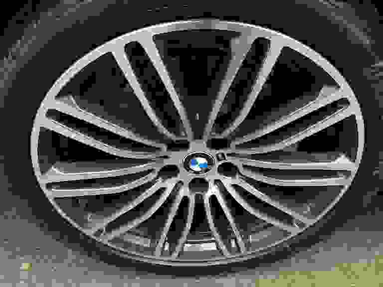 BMW 5 SERIES Photo spincar-7292c305d736e5a8a4c4943a8607cc71a9d47abd.jpg