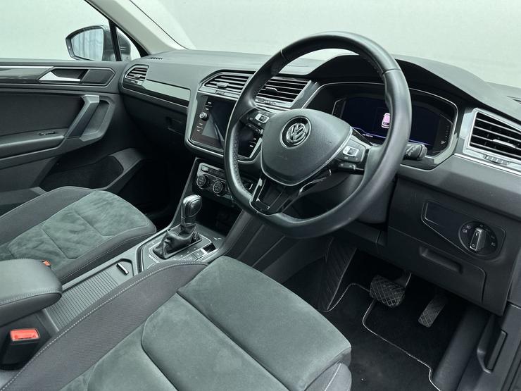 Volkswagen Tiguan Photo spincar-729e5a37da3ea4d3cce324f8d7808694b7faf197.jpg