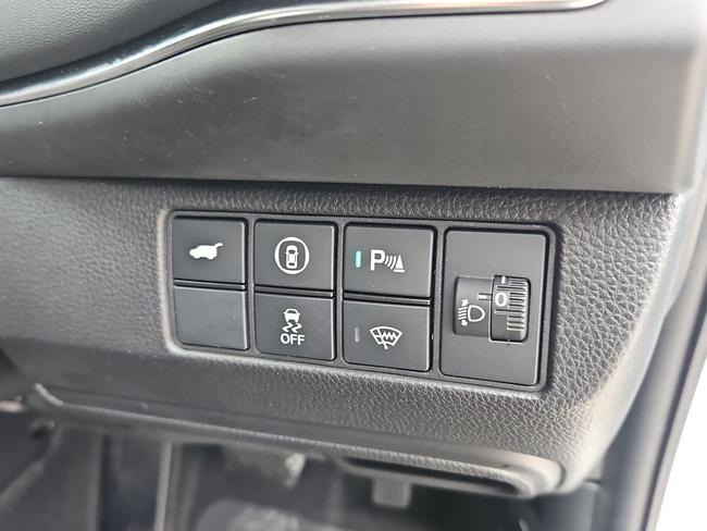 Honda HR-V Photo spincar-7373f9127ac20c56f1ad79e154295c8b6a072f1b.jpg