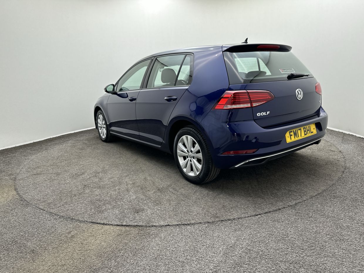 Volkswagen GOLF Photo 5