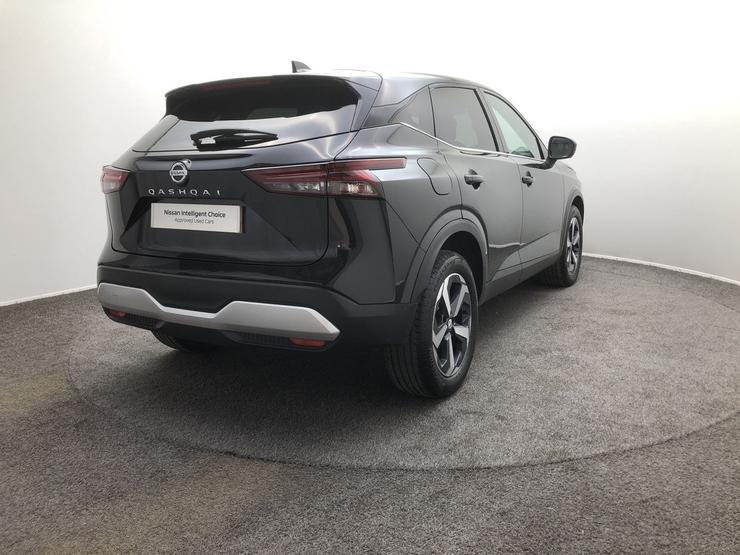 Nissan QASHQAI Photo spincar-73fde43fc26bff2015325f8c16c00a4e9346fa28.jpg