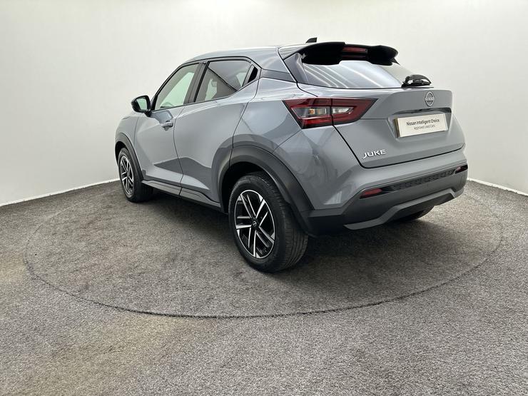 Nissan JUKE Photo spincar-7579cdacd19e3c95e95eb47c1e93faf98e90b629.jpg