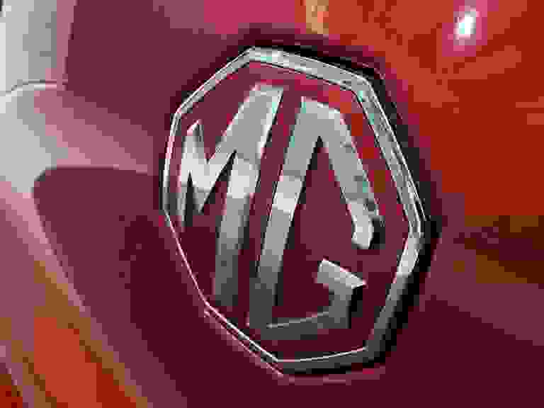 MG MG ZS Photo spincar-75d059b620bca0ff18e440748f9cf642e2818dae.jpg