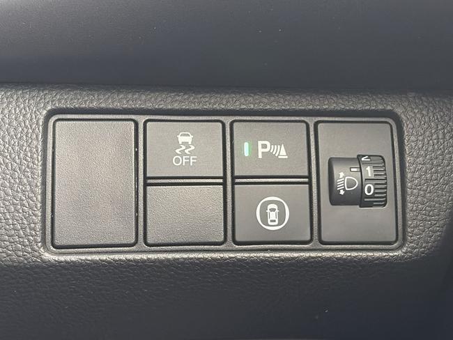 Honda HR-V Photo spincar-767e856d1ce5a6277a6f52f515d2f72de4d7d9f9.jpg